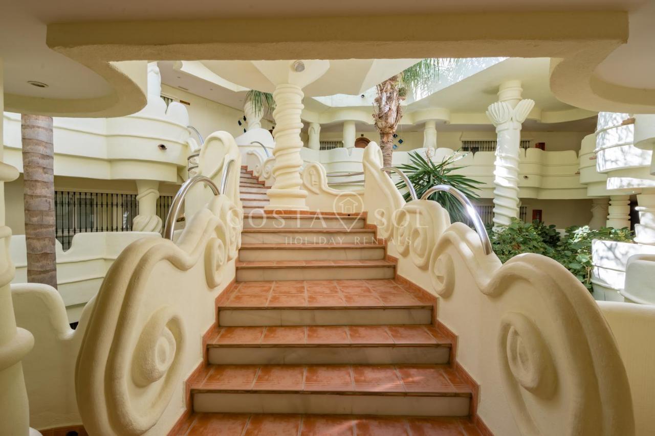 Puerto Marina-Benalmadena Luxury Apartment Dentro De La Isla Εξωτερικό φωτογραφία