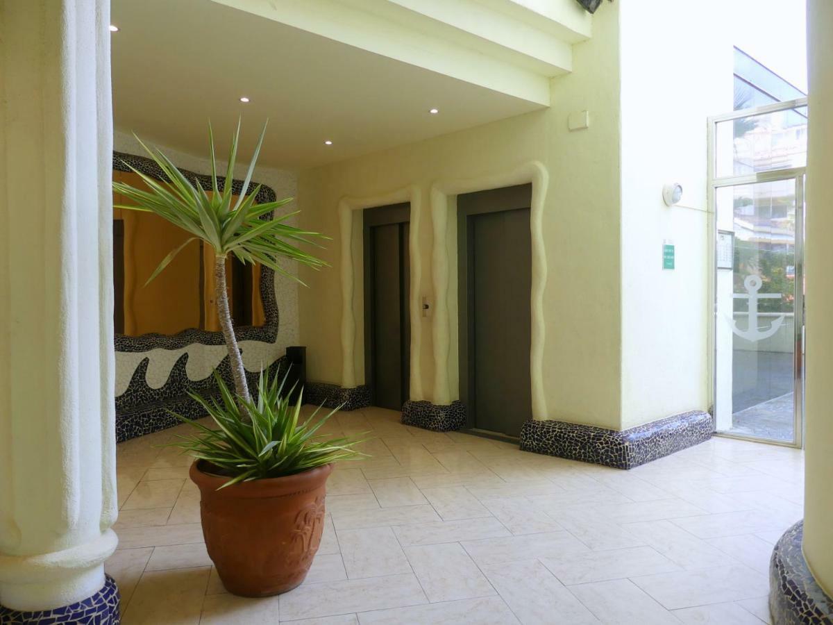 Puerto Marina-Benalmadena Luxury Apartment Dentro De La Isla Εξωτερικό φωτογραφία